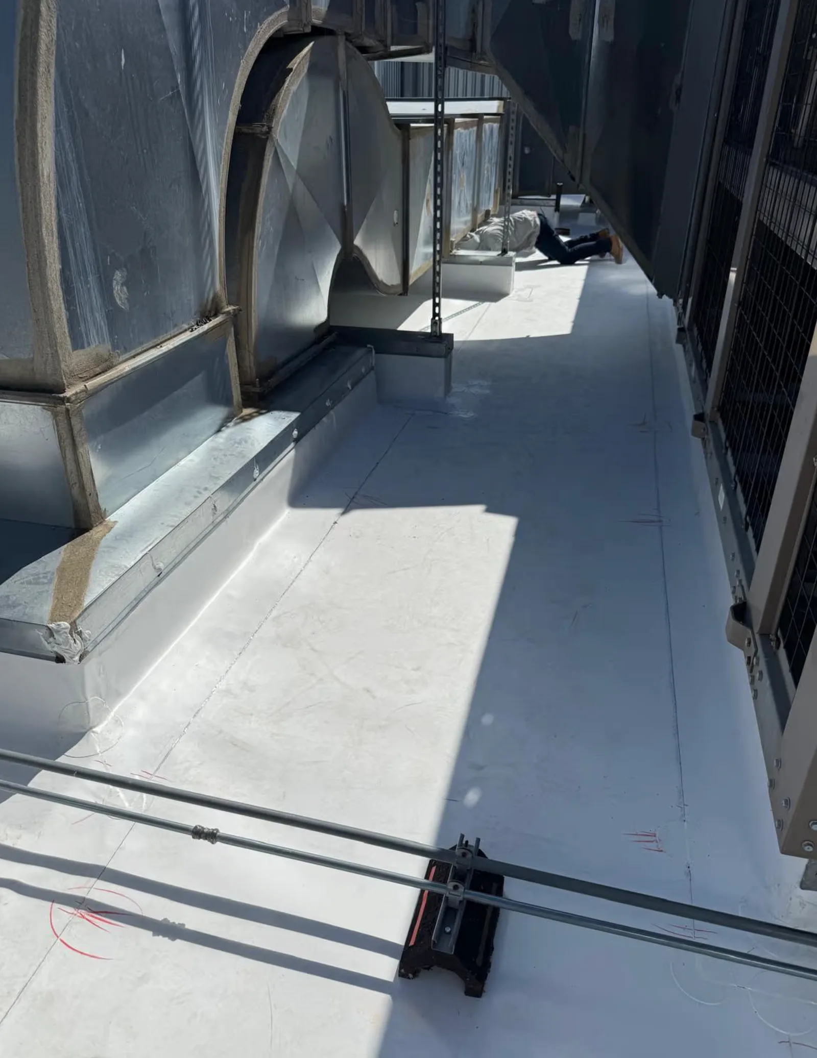 60mil TPO membrane installation in Sacramento