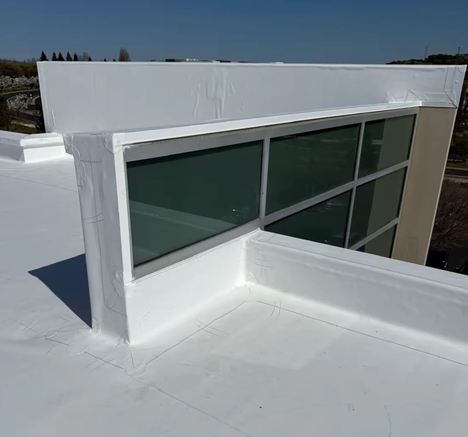 single ply roofing contractor